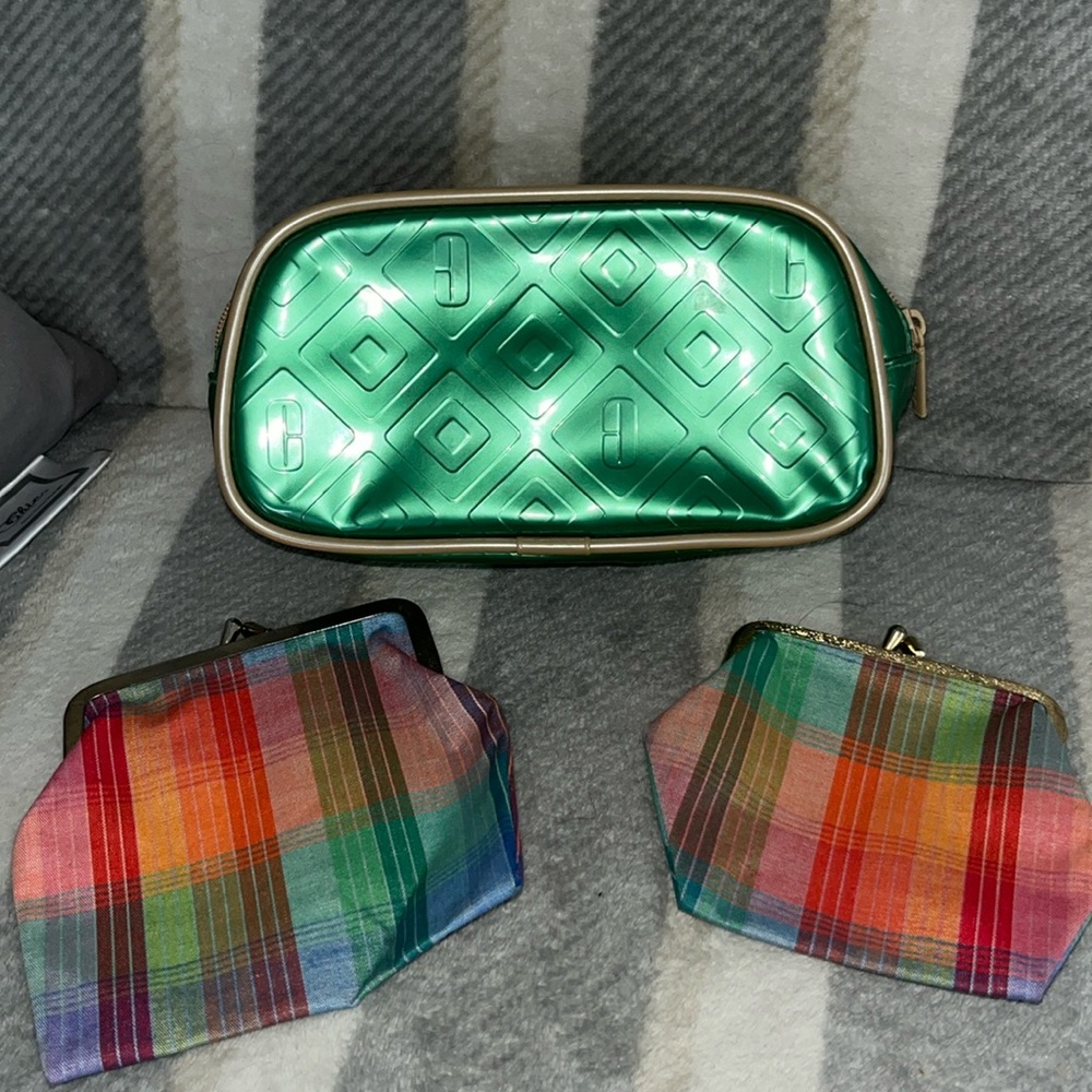 Case with Coordinating Plaid Coin Purses
